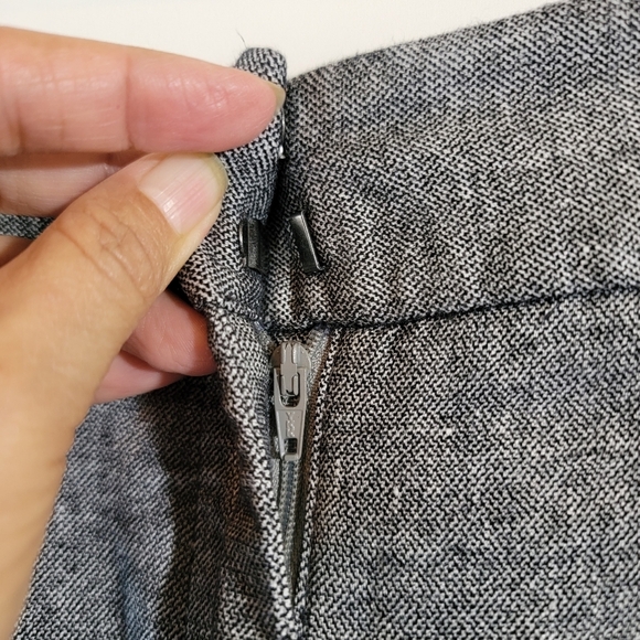 TALBOTS Bristol Pant Women Sz 14 Gray Linen Blend Pleat Front Cropped Minimalist - Picture 5 of 12